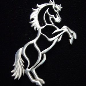 COPY - 🆕 ‘Rearing Horse' Pin Brooch